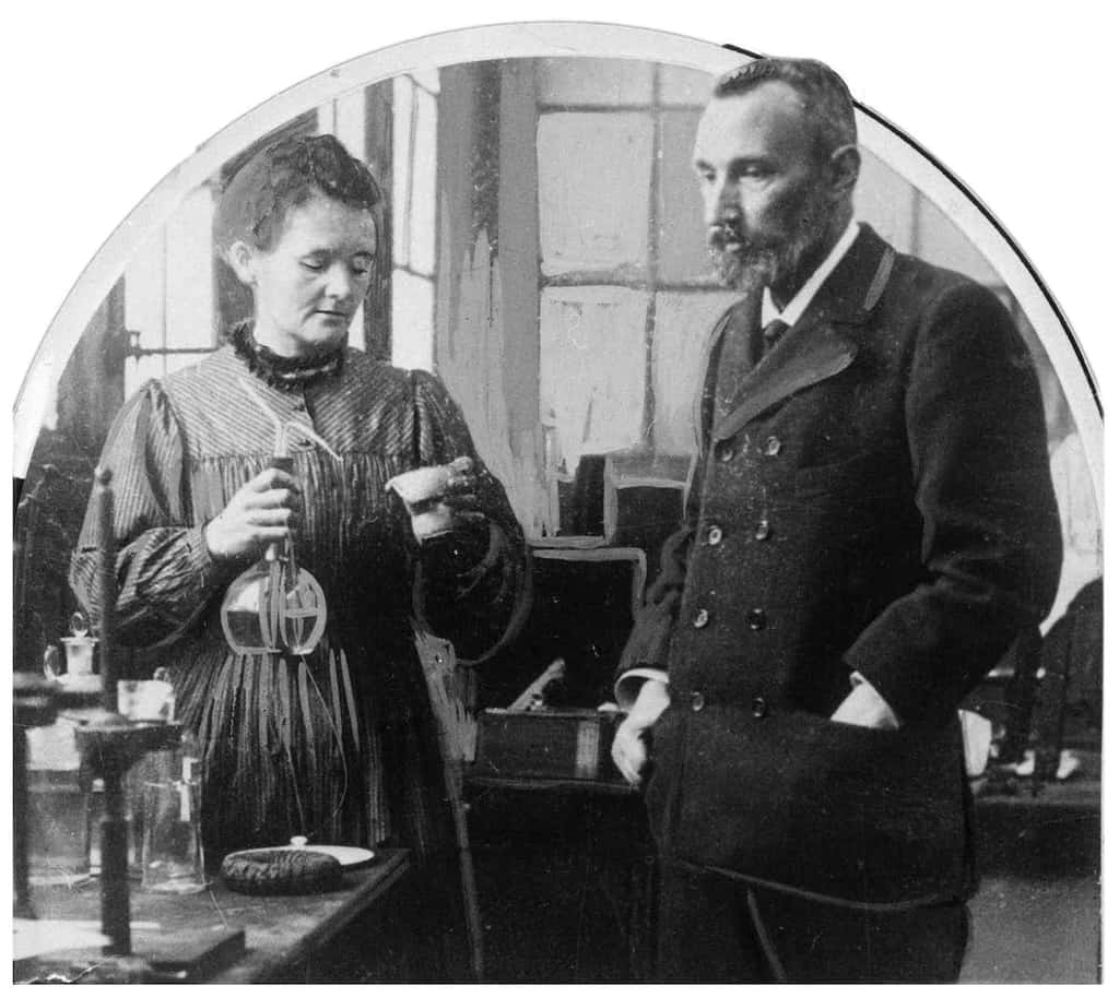 Marie et Pierre Curie, découvreurs du radium. Ils avaient compris les dangers inhérents à son ingestion et n’avaient jamais conseillé un usage alimentaire. © AP file photo