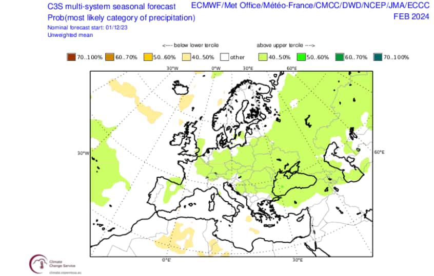 En vert, les zones plus humides que la moyenne en février. © Copernicus