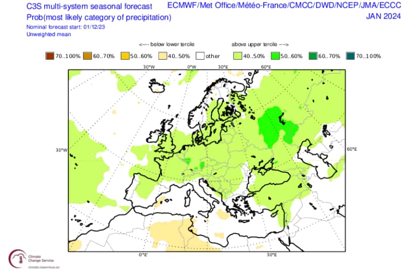 En vert, les zones plus humides que la moyenne en janvier. © Copernicus