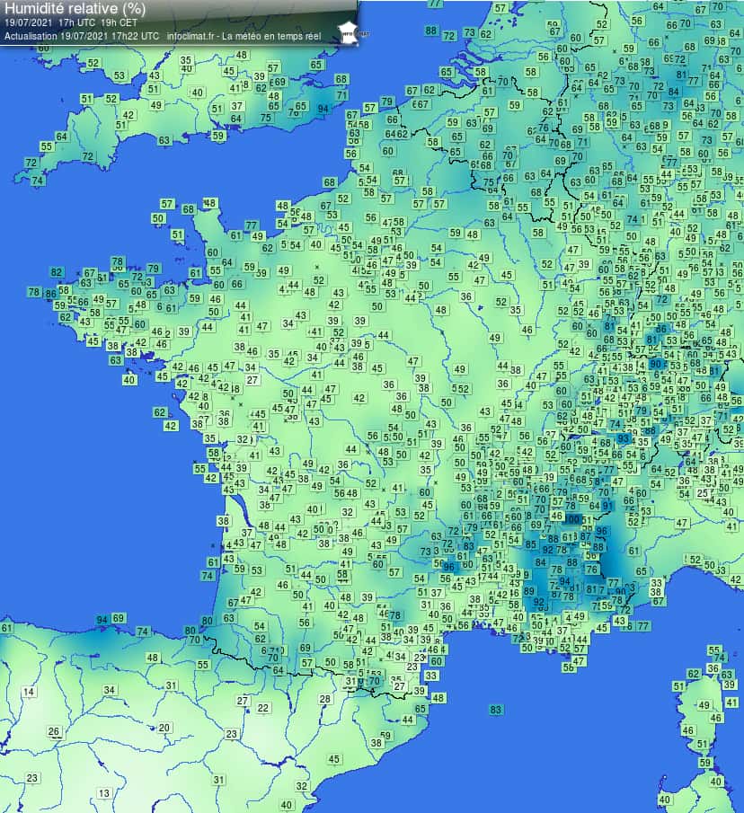 Le site Infoclimat indique la carte d’humidité relative en France en temps réel. © Infoclimat