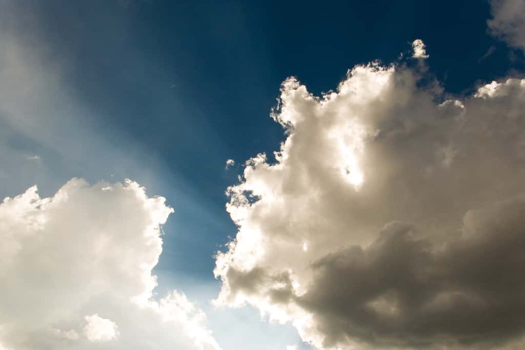 Augmenter l’albedo des nuages pour limiter le réchauffement. © Andrew Ruiz, Unsplash