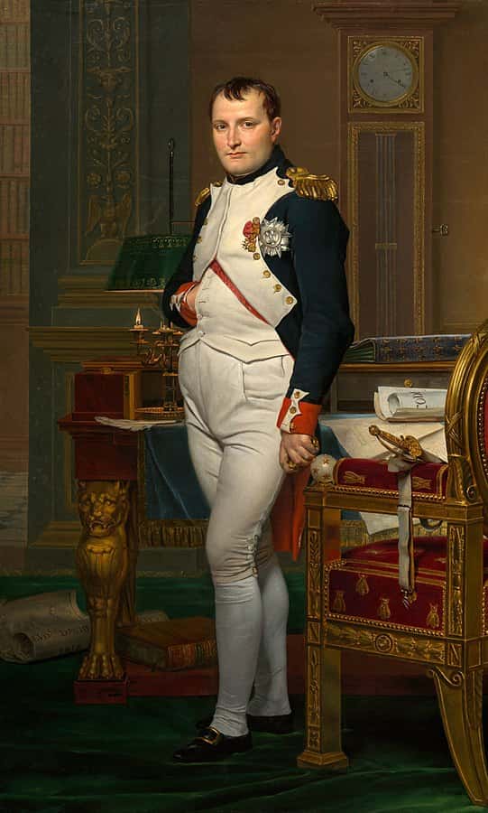 Napoléon Bonaparte dans sa célèbre pose. © Wikimedia Commons, Domaine Public