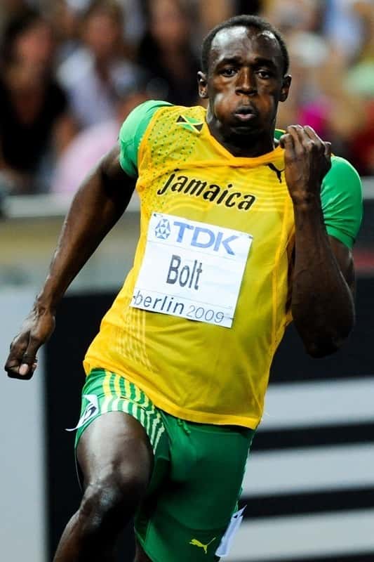 Pour l'instant, c'est le Jamaïcain Usain Bolt l'Homme le plus rapide de tous les temps, en établissant le chrono de 9 s 58. Ses concurrents les plus directs, son compatriote Yohan Blake et l'Américain Tyson Gay, n'ont pu faire mieux que 9 s 69. Il garde un peu de marge. Mais son ambition personnelle est de descendre en dessous des 9 s 50... © Jose Goulao, Fotopédia, cc by nc 3.0