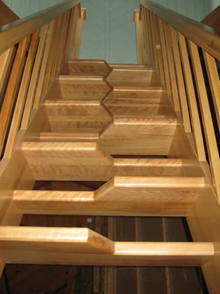 Un escalier japonais permet de gagner de la place. © DR