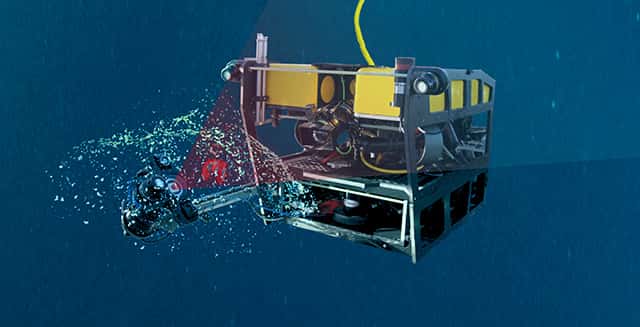 Illustration du robot sous-marin en train de sonder un larvacé et son mucus grâce à l'instrument DeepPIV. © Kim Fulton-Benett, MBARI 2017