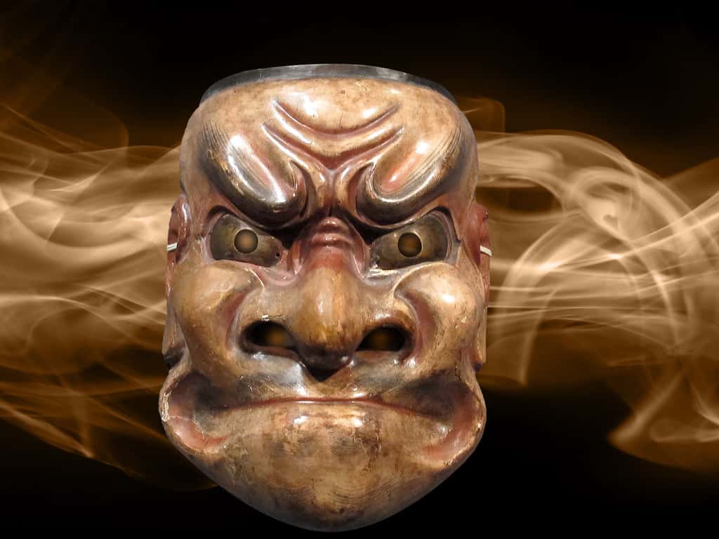 Japon, masque de démon du théâtre traditionnel Nô