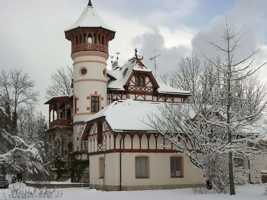 Château Herrsching sous la neige