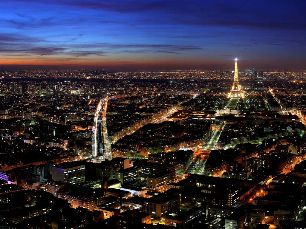 Panorama de Paris la nuit