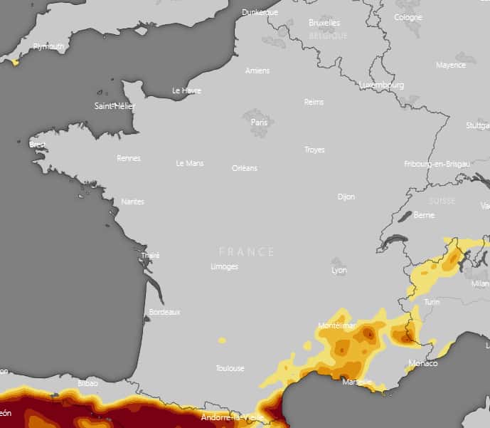 Au 16 mai, seul le pourtour méditerranéen reste concerné par la sécheresse de surface. Elle atteint un niveau classé « extrême » sur les Pyrénées-Orientales. © Windy