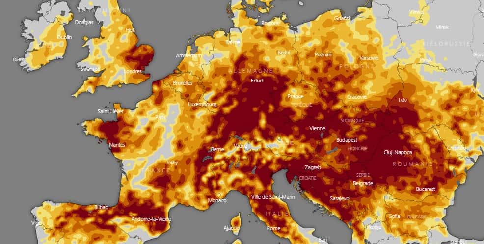 Carte de la sécheresse au 25 juillet 2022 : en orange les zones en état de sécheresse sévère et en rouge les zones en sécheresse extrême. © Windy