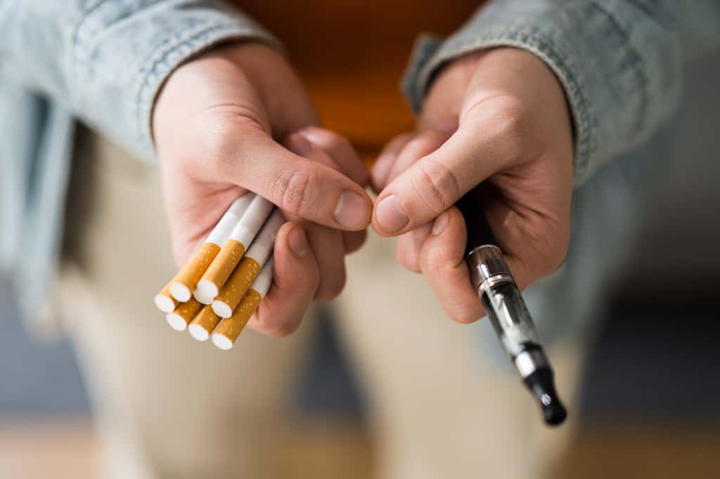 La cigarette électronique permet-elle vraiment de mettre fin à la dépendance à la nicotine ? © Andrey Popov, Adobe Stock