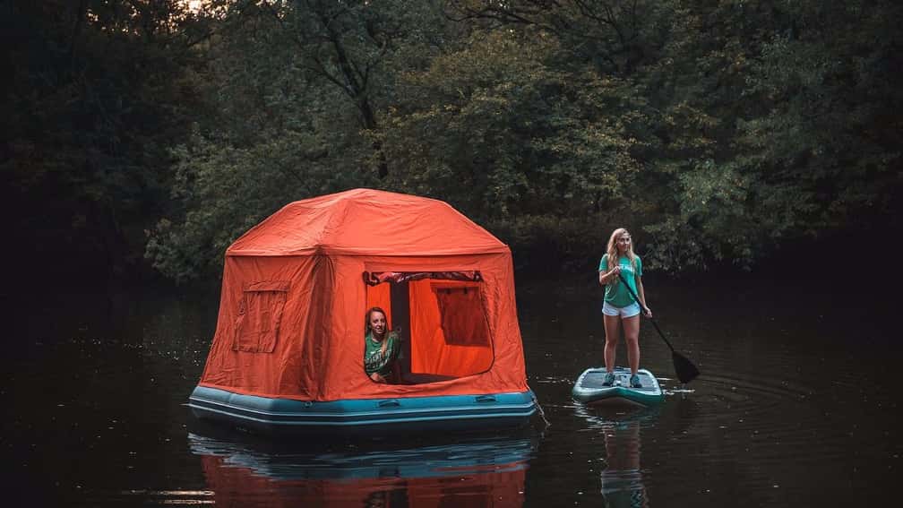 La tente flottante révolutionne l'expérience du camping. © SmithFly