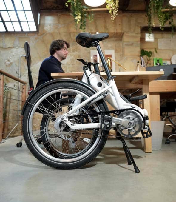 Avec sa courroie, c’est sans doute le seul vélo électrique pliant dans sa catégorie. © StarWay Avec sa courroie, c’est sans doute le seul vélo électrique pliant dans sa catégorie. © StarWay