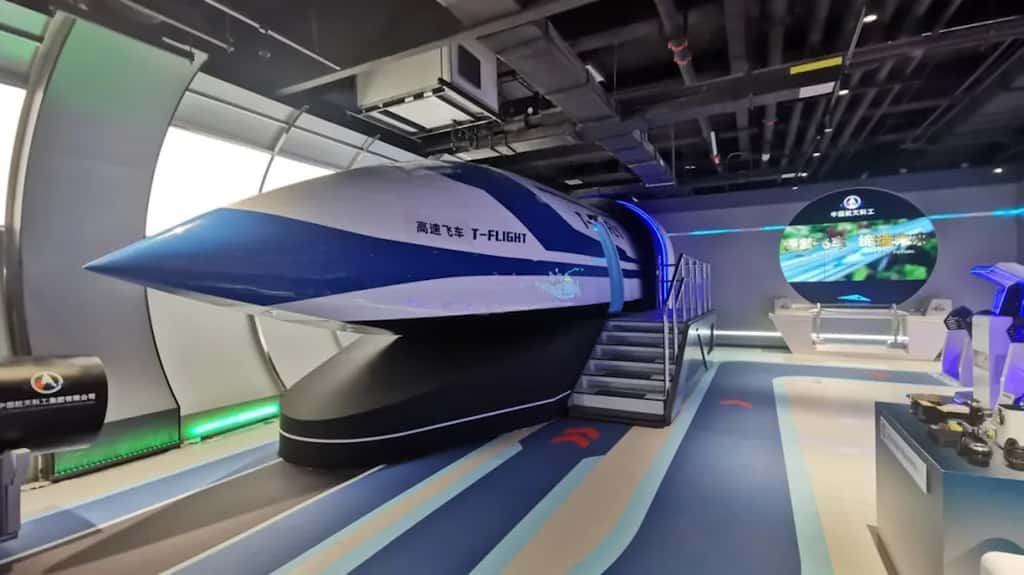 Le train maglev du CASC a atteint une vitesse de 623 km/h dans son tube hyperloop.© CASC