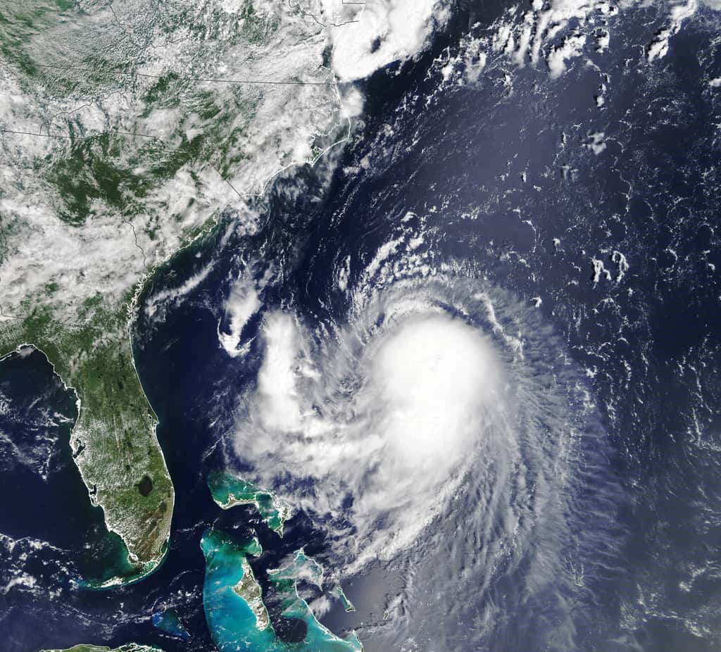 Tempête tropicale Henri près de la Floride (États-Unis) en août 2021. © Nasa