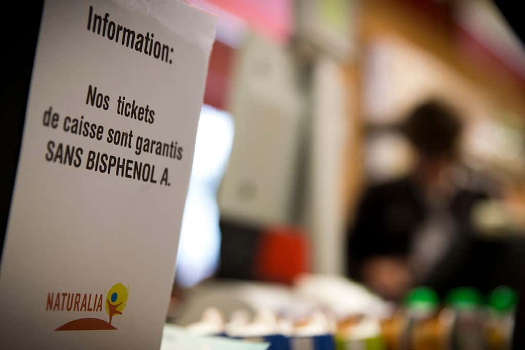  Le bisphénol A est un perturbateur endocrinien que l'on retrouve dans les plastiques alimentaires ou non alimentaires comme les papiers thermiques des tickets de caisse par exemple. © Joel Saget, AFP