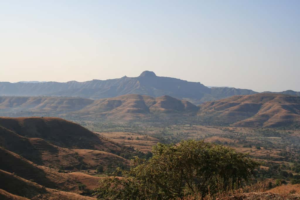 Les trapps du Deccan, en Inde, sont les témoins d'un épisode magmatique majeur dans l'histoire de la Terre survenu avant et au moment de l'extinction des dinosaures. © Kppethe, Wikimedia Commons, CC by 3.0 