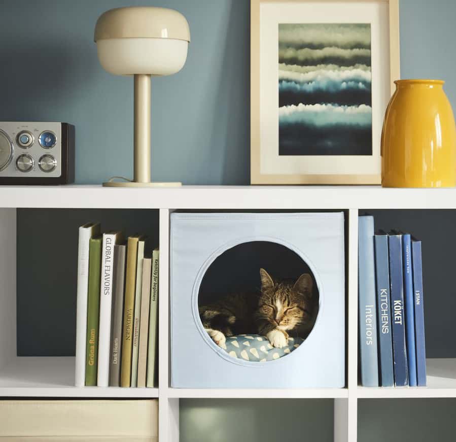 Enfin un endroit bien rangé où les chats peuvent se cacher ! © Ikea