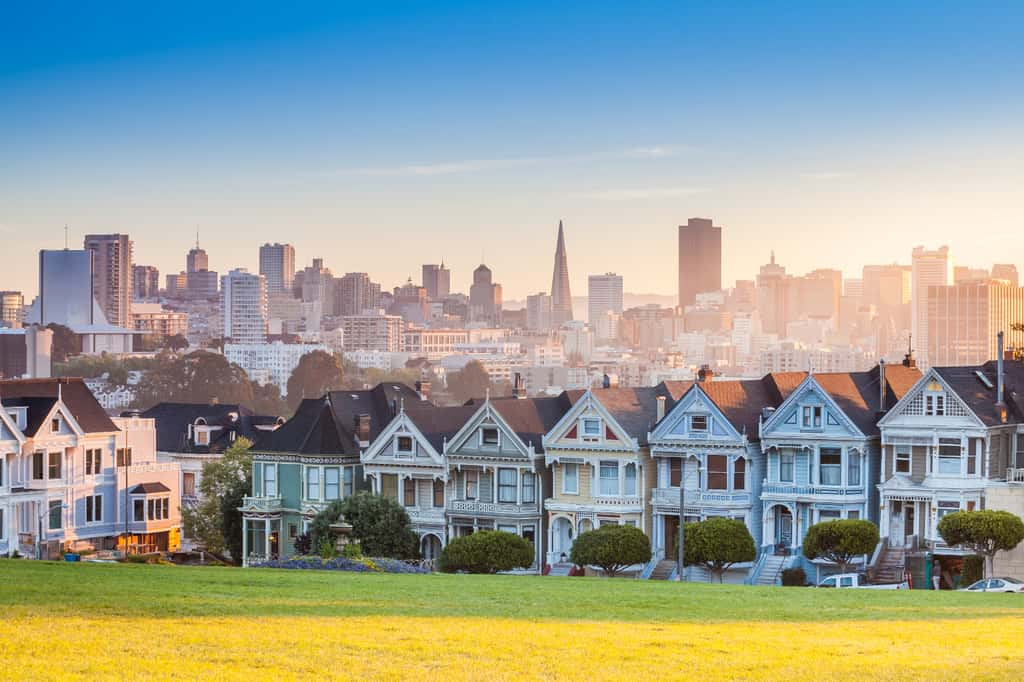 San Francisco prend (et exploite) le soleil ! © f11photo, Adobe Stock