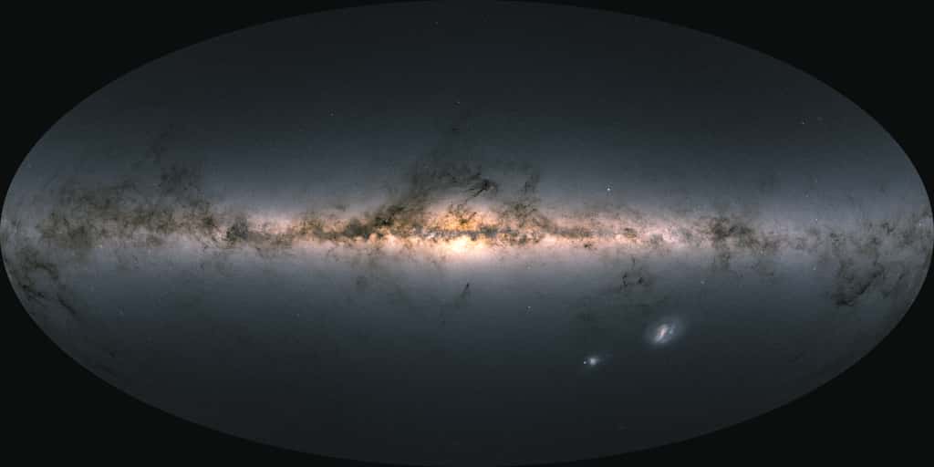 Le début du troisième catalogue stellaire de la mission Gaia vient d'être rendu public par l'ESA. En fournissant des mesures encore plus précises des distances, mouvements et spectres des étoiles dans la Voie lactée, il permet de faire de nouvelles révélations sur son passé, son contenu en exoplanètes et aussi sur la forme exacte de l'orbite du Soleil autour du centre de la Voie lactée. <a href="https://www.esa.int/var/esa/storage/images/esa_multimedia/images/2020/12/the_colour_of_the_sky_from_gaia_s_early_data_release_3/22358050-1-eng-GB/The_colour_of_the_sky_from_Gaia_s_Early_Data_Release_3.png" target="_blank">Téléchargez la carte de la Voie lactée à 1,8 milliard d'objets (60,5 Mb)</a>. © ESA, Gaia, DPAC, CC BY-SA 3.0 IGO