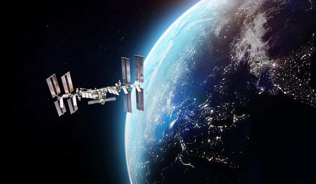 La Station spatiale internationale en orbite autour de la Terre est constamment habitée par des astronautes. © dimazel, Adobe Stock