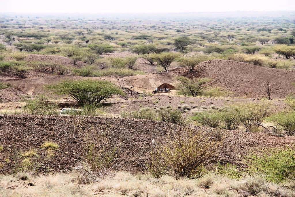 Les outils ont été trouvés sur le site de Lomekwi 3, au Kenya. Le chantier de fouille se trouve dans la zone triangulaire, au milieu sur l'image. © MPK-WTAP