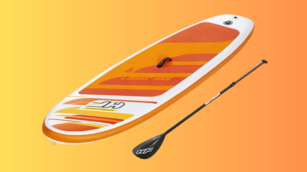 Ce stant-up de paddle gonflable fait l'objet d'une belle remise durant les soldes © Amazon