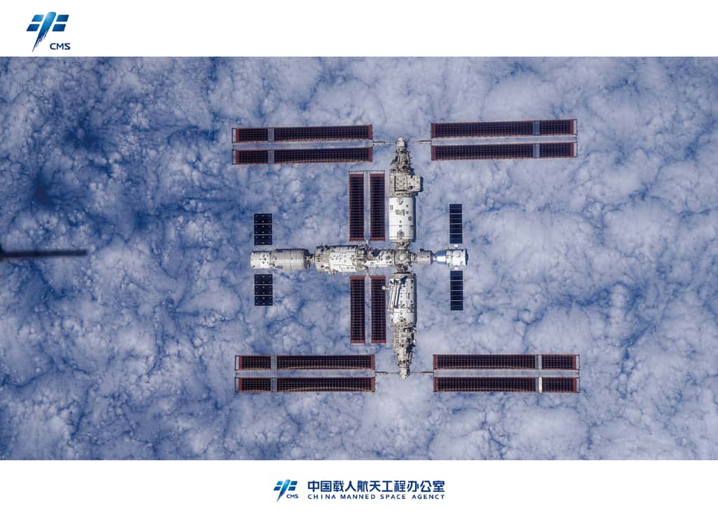 Magnifique vue de la station spatiale chinoise depuis le vaisseau Shenzhou-16. © CMSA