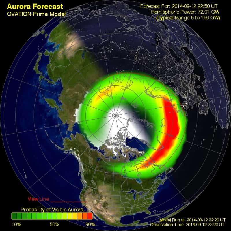 Modélisation de l'interaction des particules solaires avec la haute atmosphère terrestre. Au cours de la nuit du 12 au 13 septembre 2014, les aurores étaient particulièrement intenses dans les régions du cercle arctique et celles situées sous les taches rouges. © NOAA  