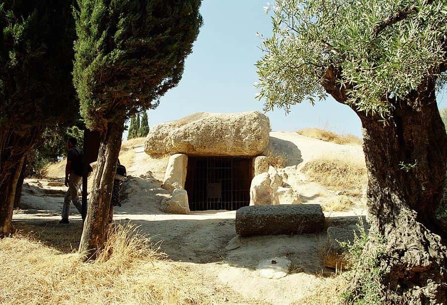 Le dolmen de Menga. © Manfred Werner, <em>Wikimedia Commons</em>, GNU FDL 
