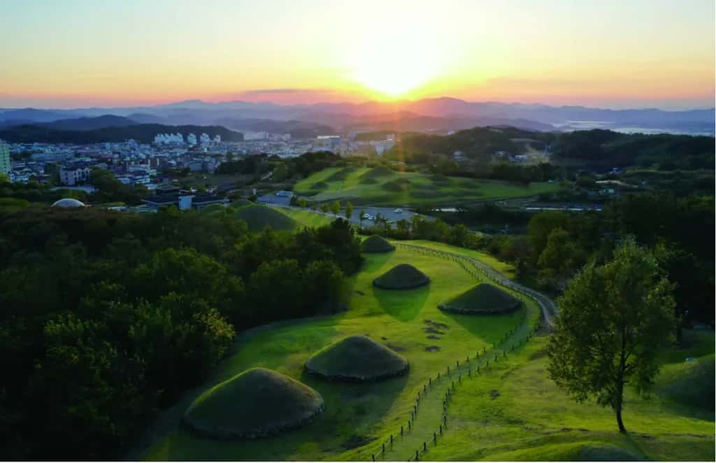 Tumulus de Gyodong et Songhyeon-dong au sein de la nouvelle réserve de biosphère de Changnyeong en Corée du Sud. © <em>Changnyeong-gun County</em>