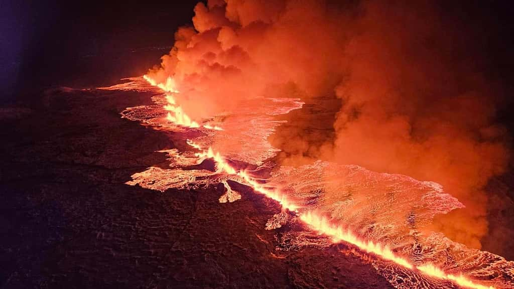 Fissure éruptive du 18 décembre 2023. © Icelandic Coast Gard