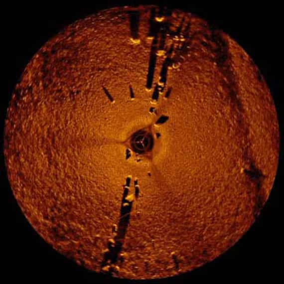 Images sonar de l'alignement de pierre découvert au fond du lac Michigan. © <em>Northwestern Michigan University</em>, CC BY-SA 4.0