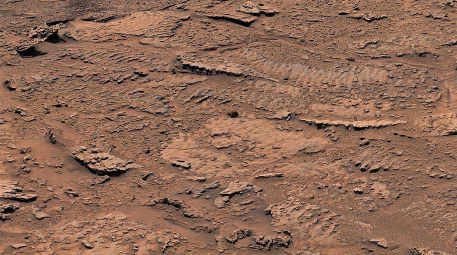 Les rides de vagues observées sur Mars témoignent de la présence d'un ancien lac. © Nasa/JPL-Caltech/MSSS