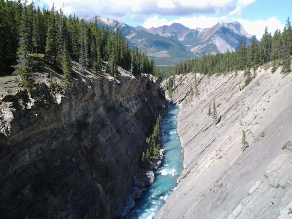 Cette rivière au Canada a progressivement taillé un profond ravin. © Daniela Lobianco, imaggeo.egu.eu, CC BY 3.0