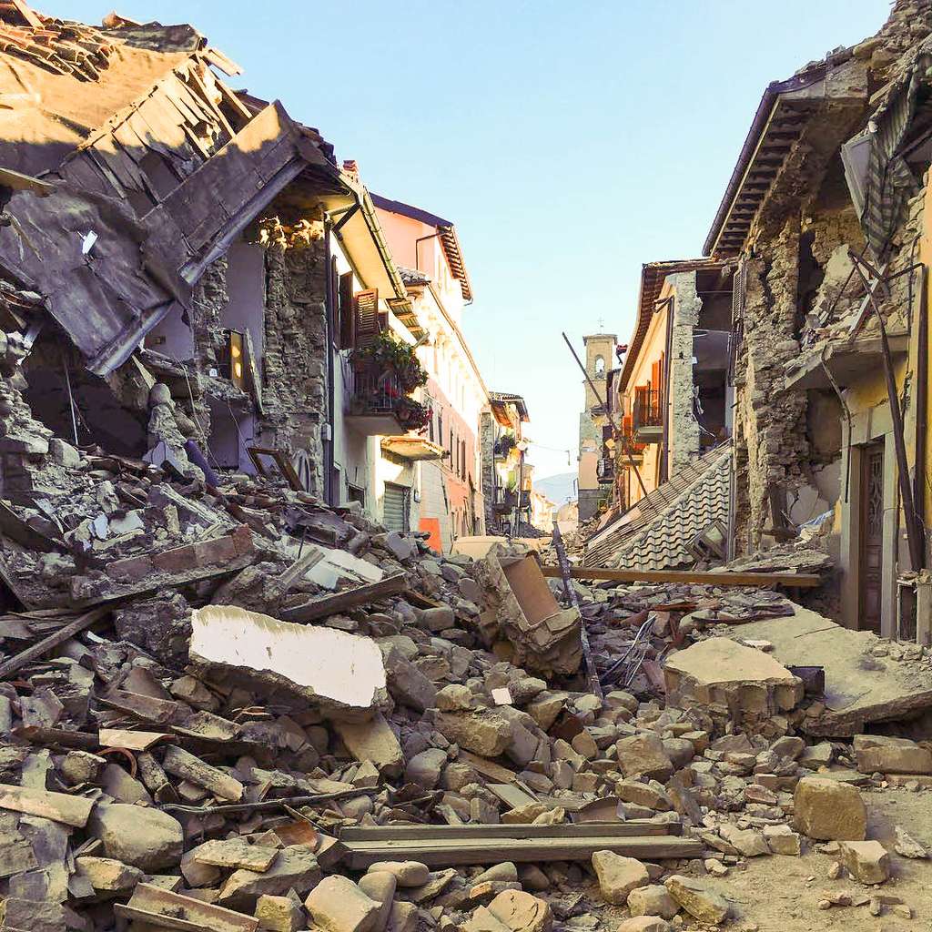 Dégâts lors du séisme de 2016 dans le centre de l'Italie. © <em>terremocentroitalia</em>, <em>Wikimedia Commons</em>, CC by 2.0