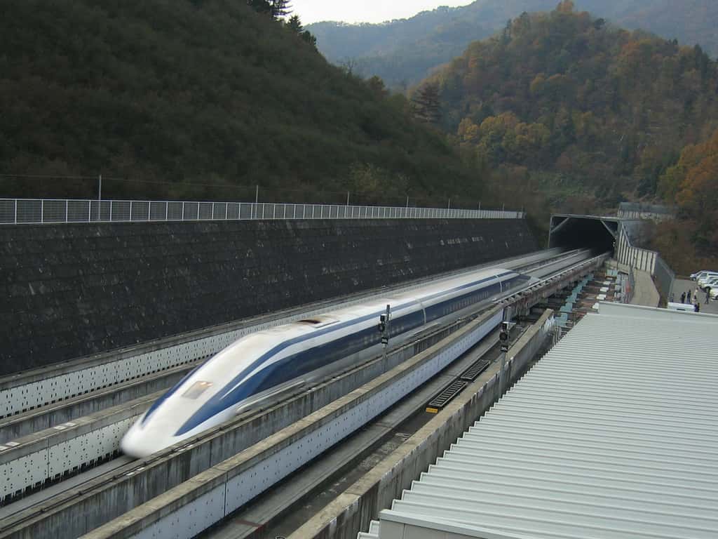 En 2015, le train à sustentation magnétique japonais a roulé à plus de 600 kilomètres à l’heure. © Yosemite, Wikipédia, CC by-sa 3.0