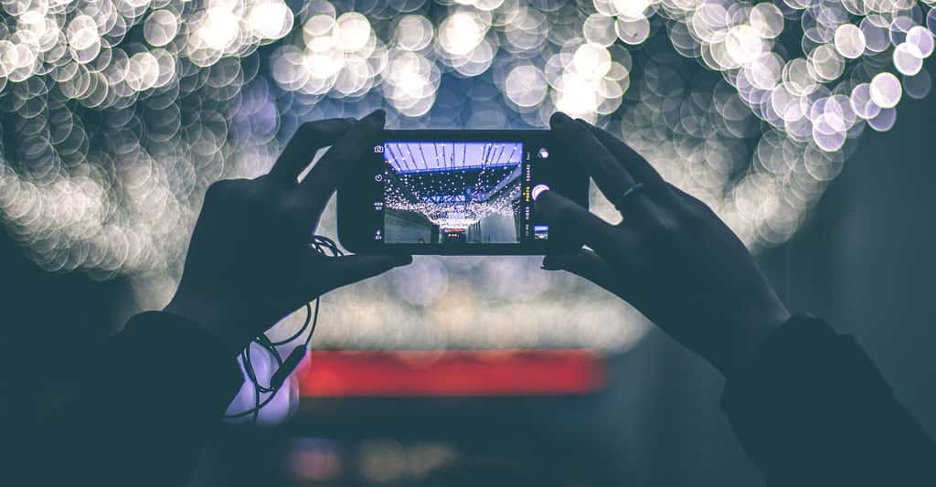 Les capteurs photo de certains smartphones sont recouverts de verre de saphir. © Free-Photos, Pixabay, CC0 Creative Commons