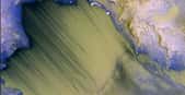 Un aperçu des écoulement sombres équatoriaux à la surface de Mars © NASA, JPL-Caltech, University of Arizona