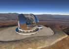 Vue d'artiste du télescope géant de l'ESO (E-ELT), dont la construction a débuté au Chili. Cet&nbsp;observatoire, doté d'un miroir primaire de 39 mètres, sera installé au sommet du Cerro Armazones. Sa mise en service et ses premières lumières sont prévues en 2026. © ESO