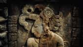Illustration d'une sculpture sur une pyramide maya. © Ai, Adobe Stock