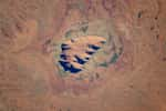 Le site d'Uluru a été classé au patrimoine mondial de l'Unesco en 1994 afin de préserver la culture aborigène. © Nasa