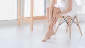 La sensation de jambes lourdes est liée à un mauvais retour veineux. © yavdat, Adobe Stock