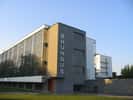 Le bâtiment de Bauhaus à Dessau. © Wikipedia, CC 3.0, domaine public