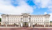 Le Buckingham Palace de Londres et le mémorial de la Reine Victoria. © oben901, fotolia