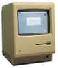 Le Mac 28, premier du nom. Un écran monochrome, pas de disque dur, 128 ko de mémoire mais des icônes et une souris... © DR