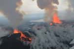 Le dernier séisme en Islande remonte au mardi 26 août 2014. D'une magnitude de 5,7, il est le plus violent dans la région depuis 1996 et a secoué Bárðarbunga, un immense volcan situé sous le plus grand glacier du pays. S'il entrait en éruption, le trafic aérien dans le nord de l'Europe et dans l'Atlantique Nord pourrait être perturbé, comme en 2010, avec l'éruption du massif volcanique Eyjafjöll. © Peter Hartree, Wikimedia Commons, cc by sa 2.0