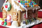 Pour Noël, confectionnez une maison en pain d'épices avec des vitraux en bonbons ... - © Creative Commons : Terren in Virginia