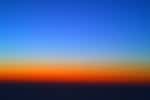 Bleu, rouge, pas de blanc : un crépuscule par temps sans nuages. © WikiCommons