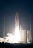 Après l'ATV Johannes Kepler en février, la deuxième mission de l'année d'Ariane 5 a été réalisée avec succès. Le lanceur européen a lancé deux satellites de télécommunications représentant un record de masse à satelliser. © Esa/Cnes/Arianespace/Photo Optique vidéo du CSG & S. Martin
